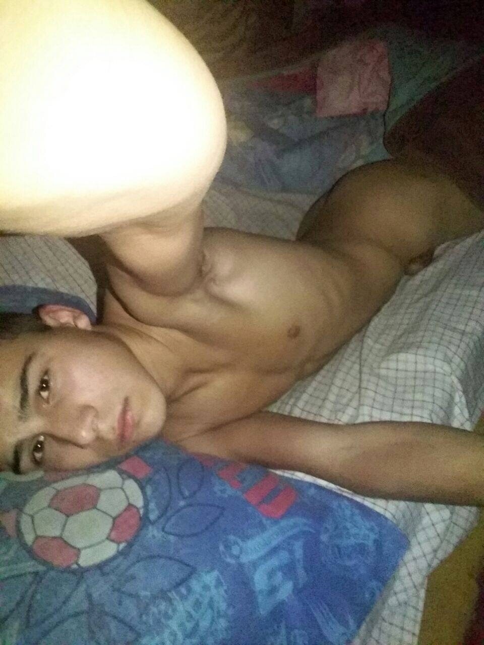nudes_of_young_south-american_teen_guys_and_hispanic_cocks_LATINO_SELFPIX (6).jpg